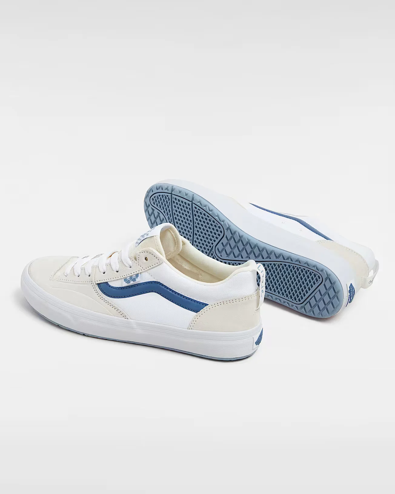 Vans Skate Lizzie Low Skateboard Shoes - White / Light Blue - Image 3