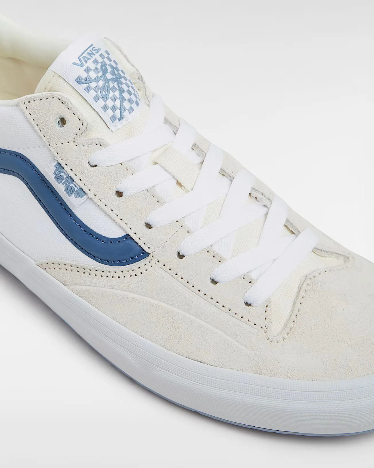Vans Skate Lizzie Low Skateboard Shoes - White / Light Blue - Image 4